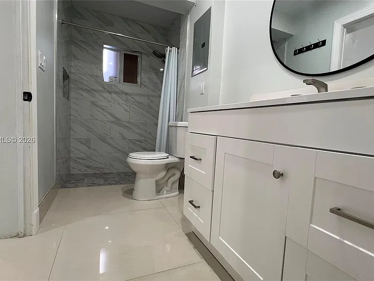 6550 SW 8th St — Photo 27