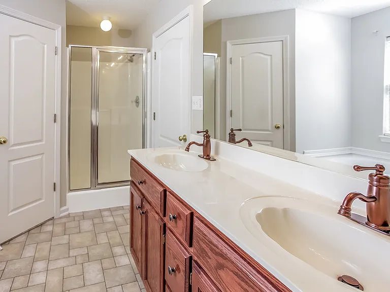 6399 Sandbourne W — Photo 13