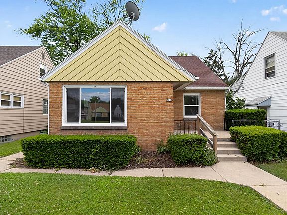 3rd image of 7107 W Beckett AVENUE