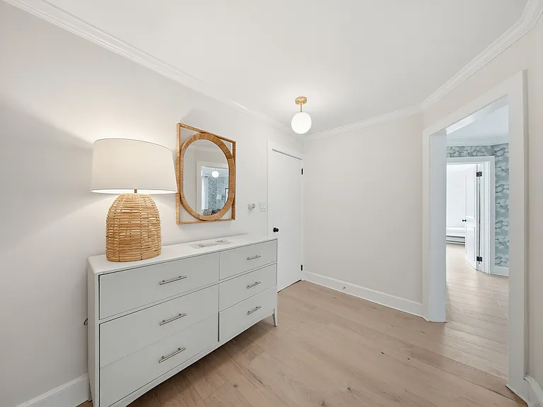 34 Main St #4 — Photo 1