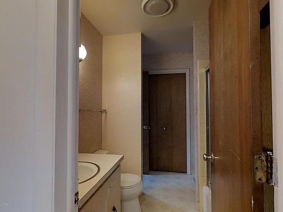 5th image of 5035 Geraldine Dr