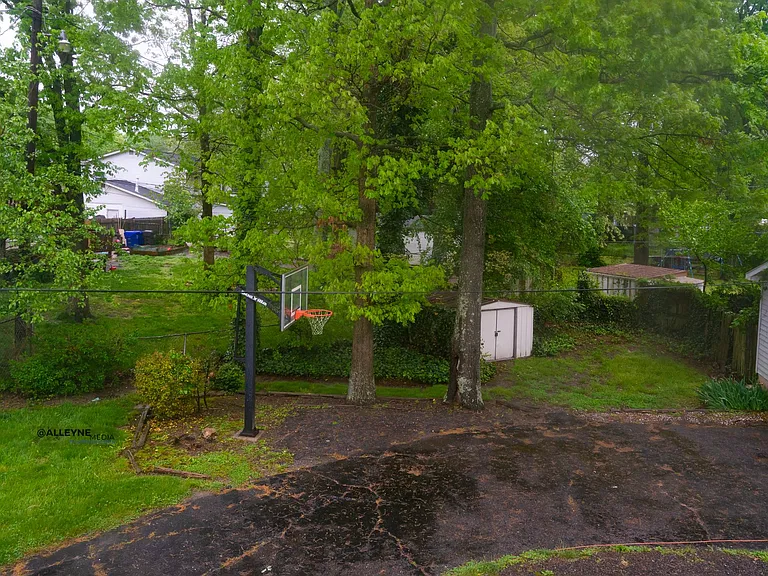 77 Garner Ave — Photo 1