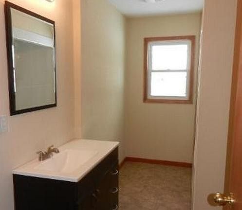 Main bathroom, includes full bath/shower