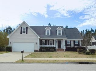 483 Thorncliff Dr, Raeford, NC 28376