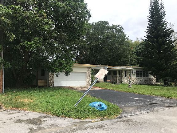 2nd image of 17450 NE 23rd Ave