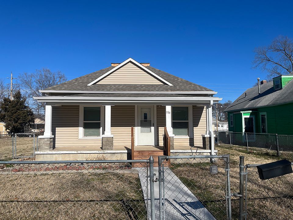 1st image of 536 W 12th St