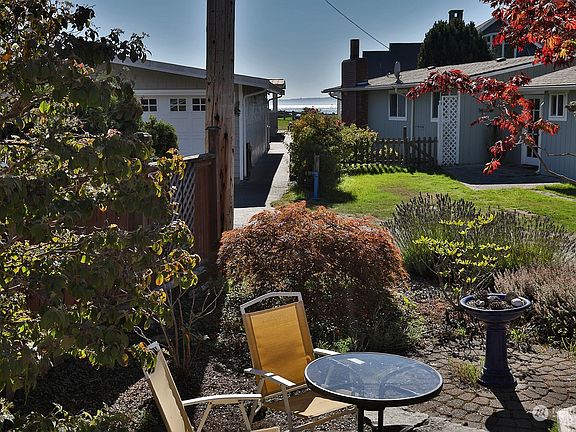 2nd image of 5779 Menlo Beach Lane