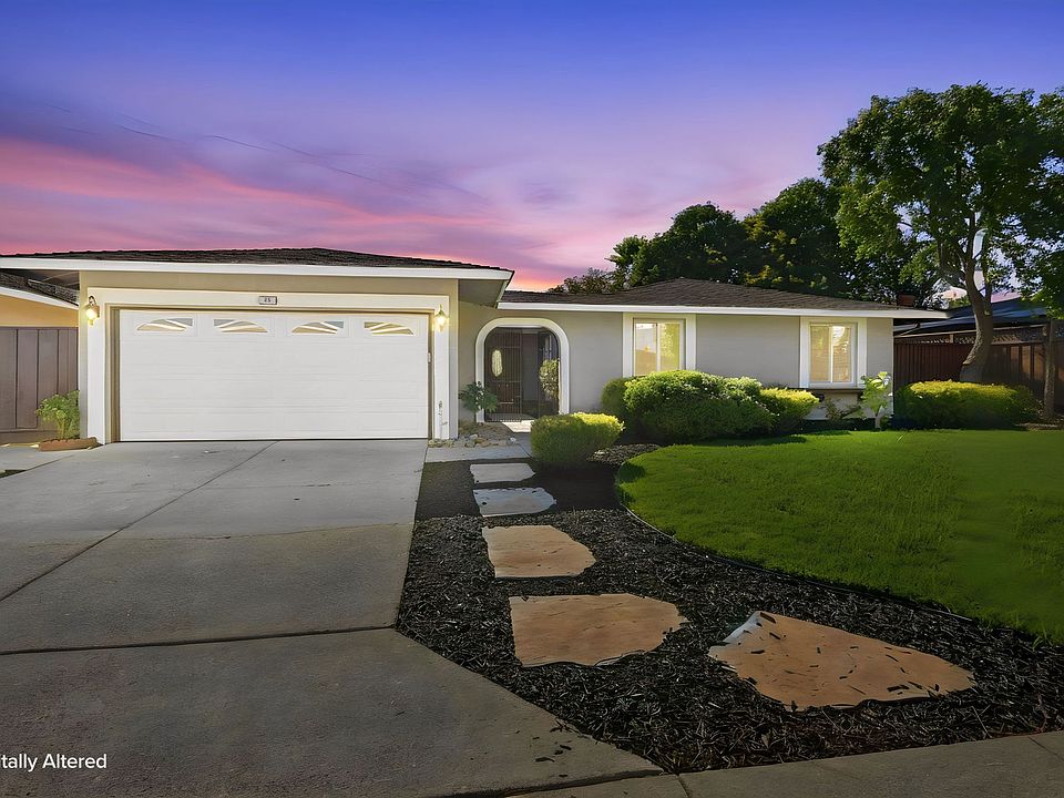 1st image of 25 Tareyton Ct