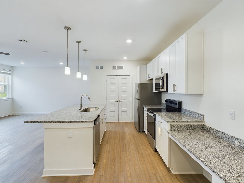 1st image of 2520 New Port Royal Rd #5-203
