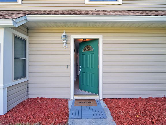 2nd image of 10633 Ballestero Ct