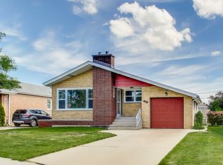 5039 Wick Dr, Oak Lawn, IL 60453