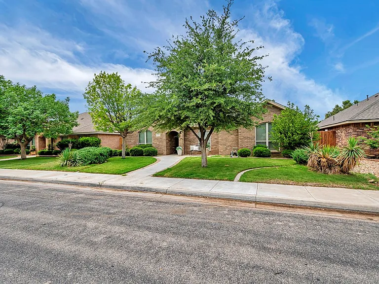5908 Pedernales Dr — Photo 2