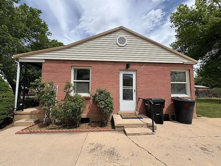 66 N 1150 W — Photo 24