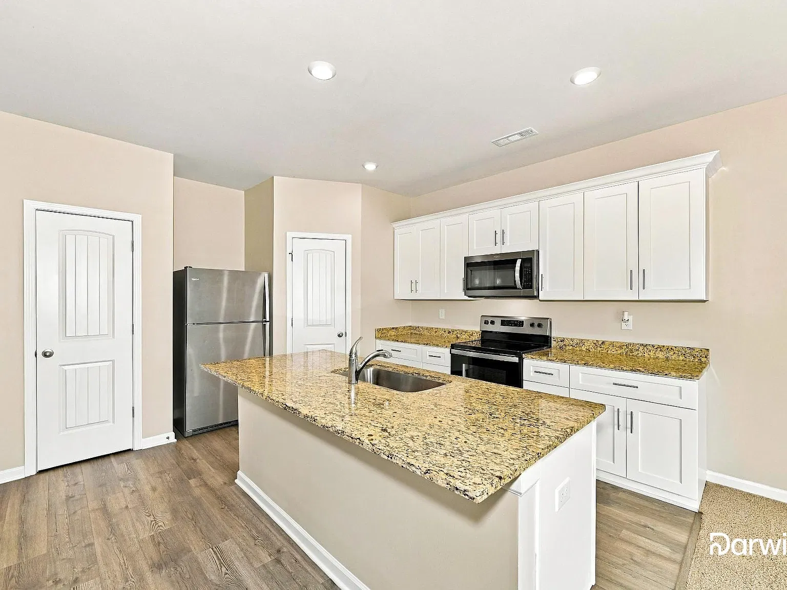 3 bed, 2.5 bath, 1725 sqft, $1,640 — Photo 2