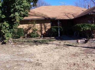 419 Greg Dr, Enid, OK 73703