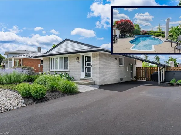 107 Laurentian Dr, Kitchener, ON N2E 1C3