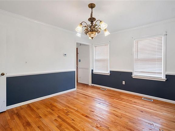 4th image of 101 Garrett Dr