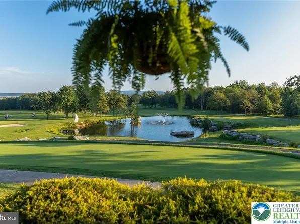 0 Rock Crest Dr, Hazleton, PA 18202