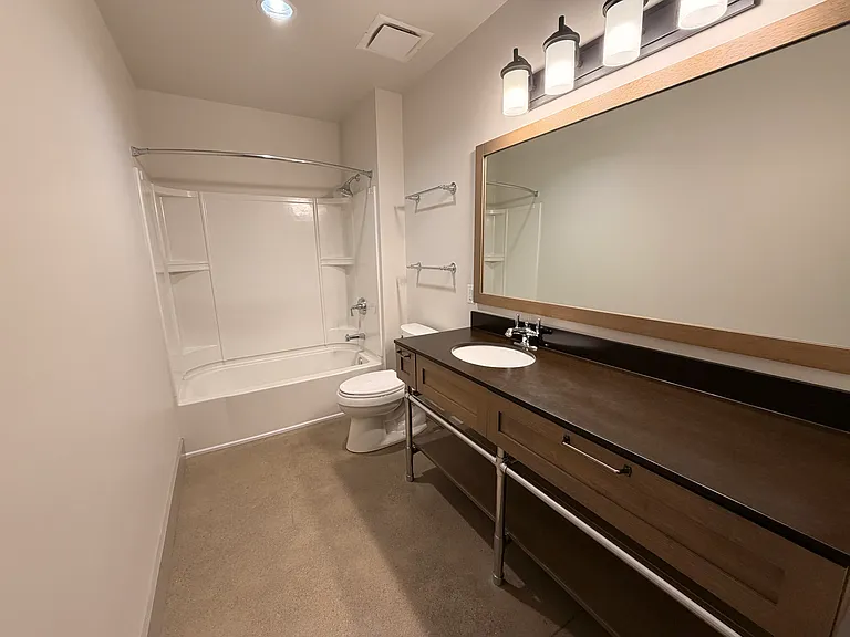 Main Bathroom