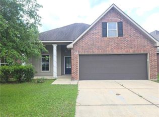 20235 Bella Gardens Cir, Ponchatoula, LA 70454