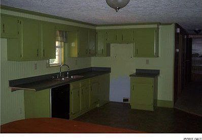 4th image of 912 Hephzibah Church Rd