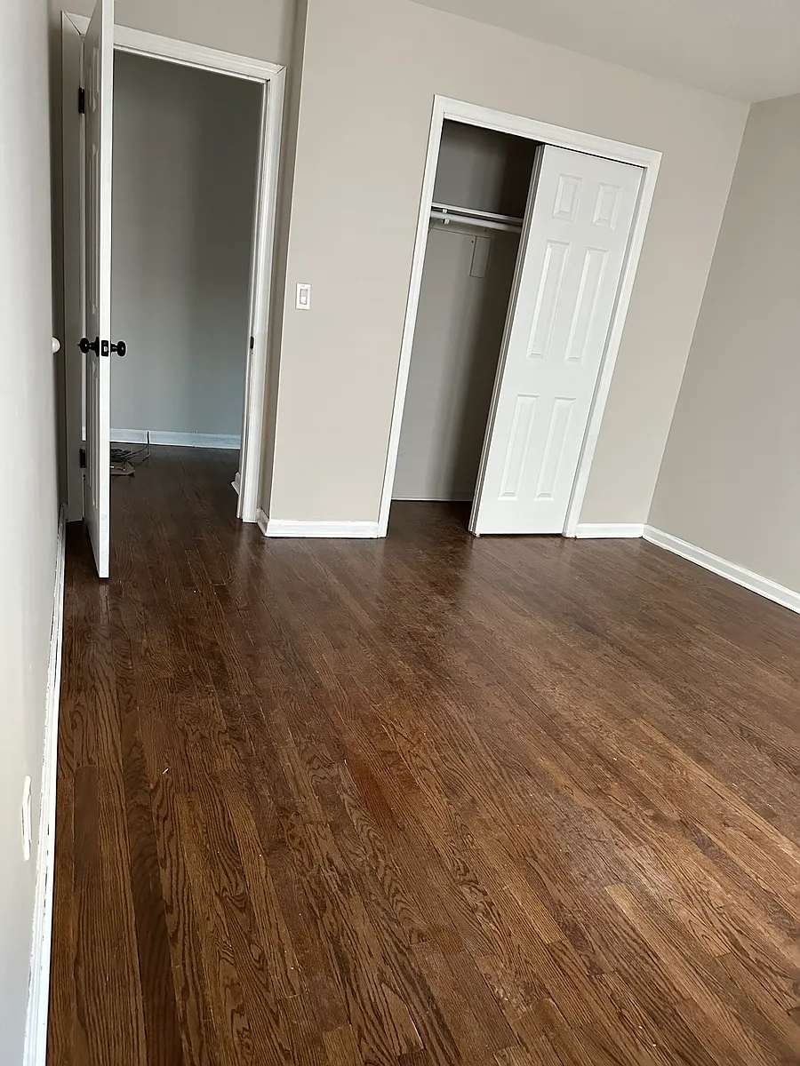 Building Photo - 64 40th St #1L