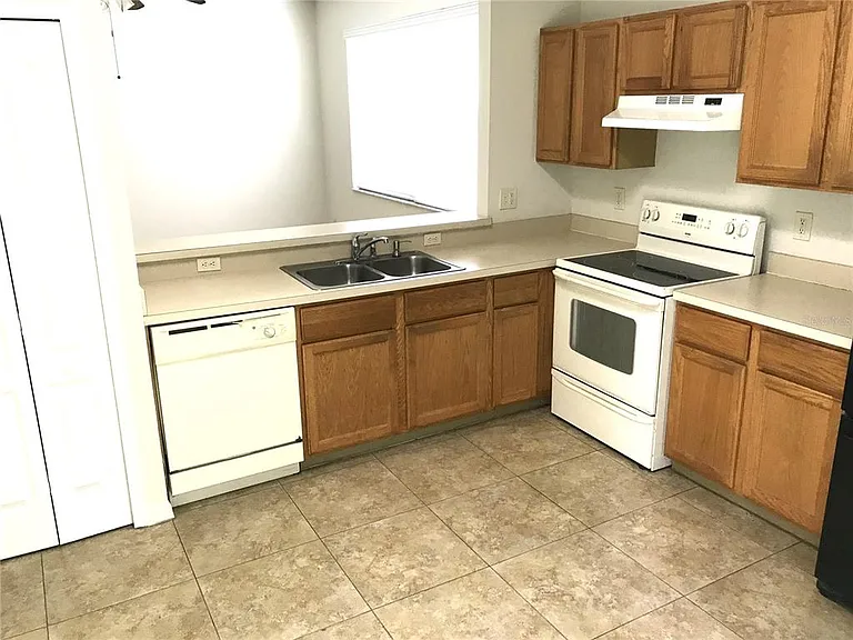 1724 Riveredge Rd — Photo 5