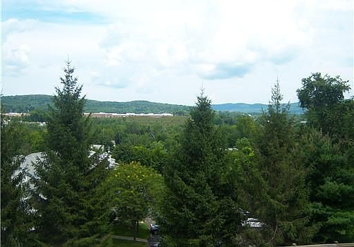 5th image of 26 Lexington Hills Unit 11