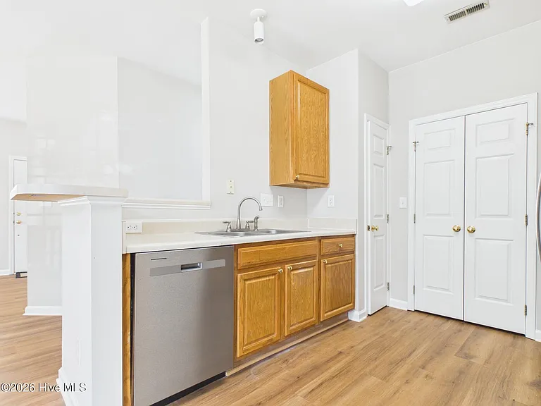 2111 Kudrow Ln — Photo 17