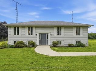 509 Kelly Rd, Prince Edward County, ON K0K 1P0