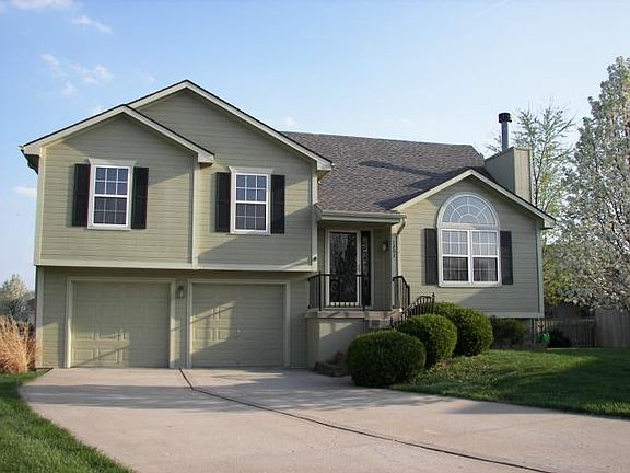 3rd image of 1207 SW Dean Dr