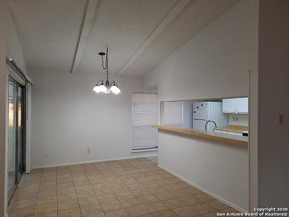 5th image of 8302 Thorncliff Dr