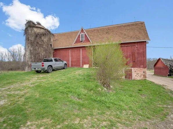 1386 STATE HIGHWAY 33, West Bend, WI 53095