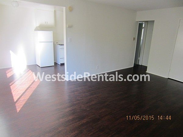2nd image of 1350 N Crescent Heights Blvd APT 2