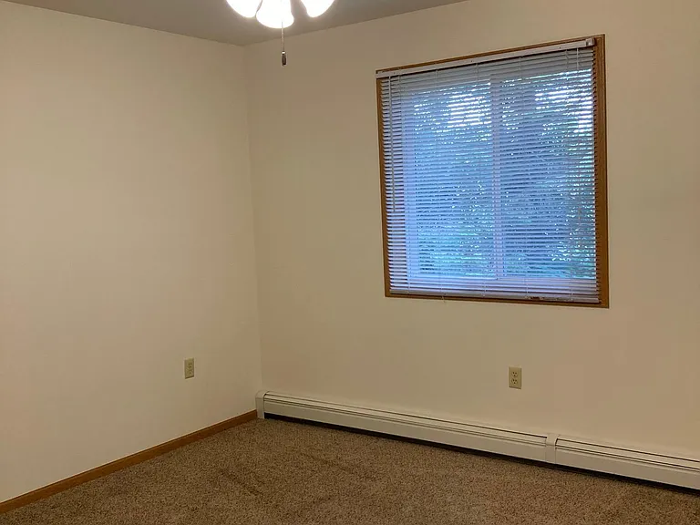 Walnut Grove Apartments — Photo 17