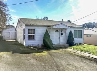 737 NE Jackson St, Roseburg, OR