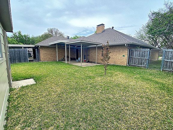 5th image of 4904 Country Club Dr