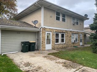 828-830 N Randall Rd, Aurora, IL 60506