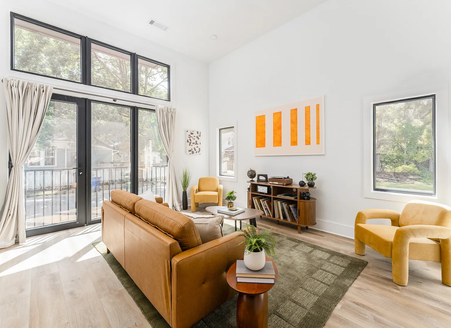 1160 Gracewood Ave — Photo 3