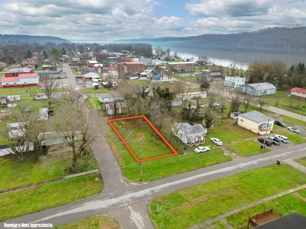 206 Broadway St, Manchester, OH 45144