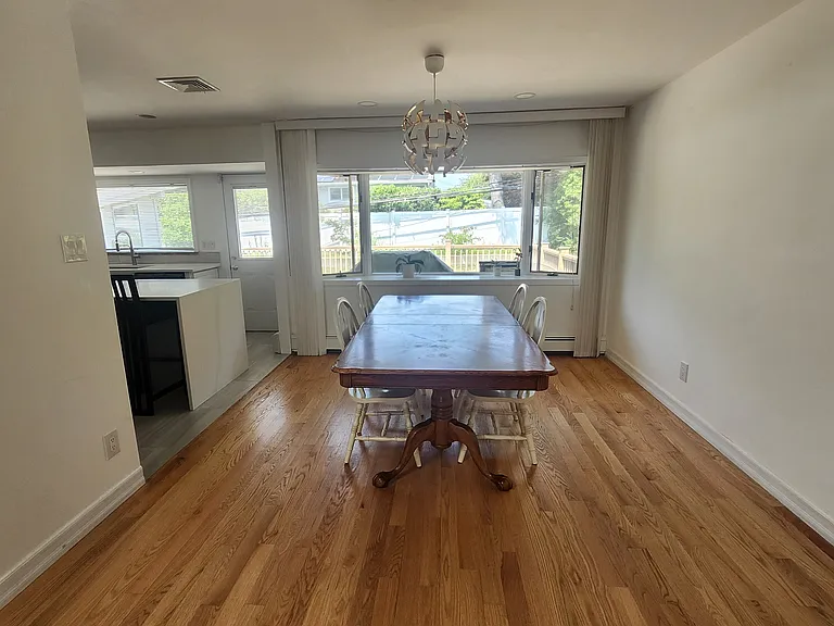 Maytime Dr — Photo 2