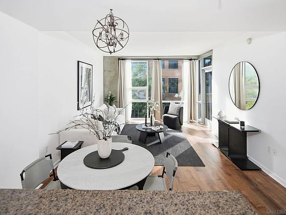 4th image of 321 10th Ave Unit 304