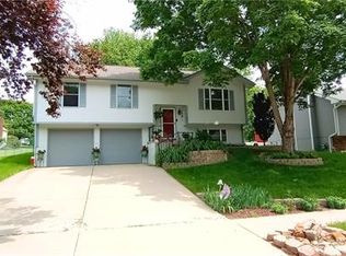 2201 S 16th Ter, Leavenworth, KS 66048