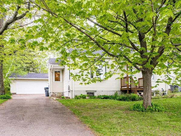 545 Anderson Rd, Duluth, MN 55811