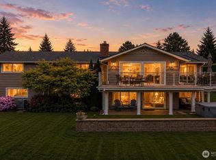 19479 Normandy Park Dr SW, Seattle, WA 98166