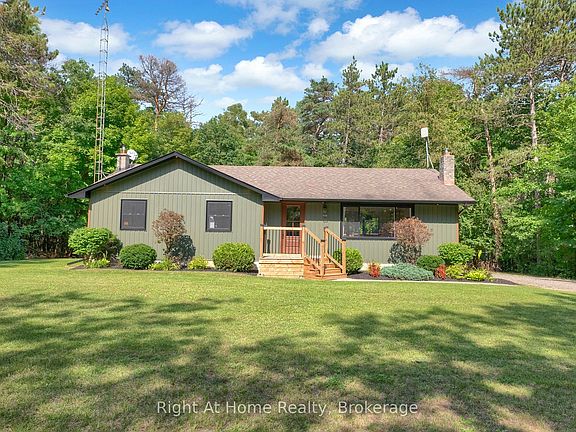 2nd image of 4831 Mastwood Rd