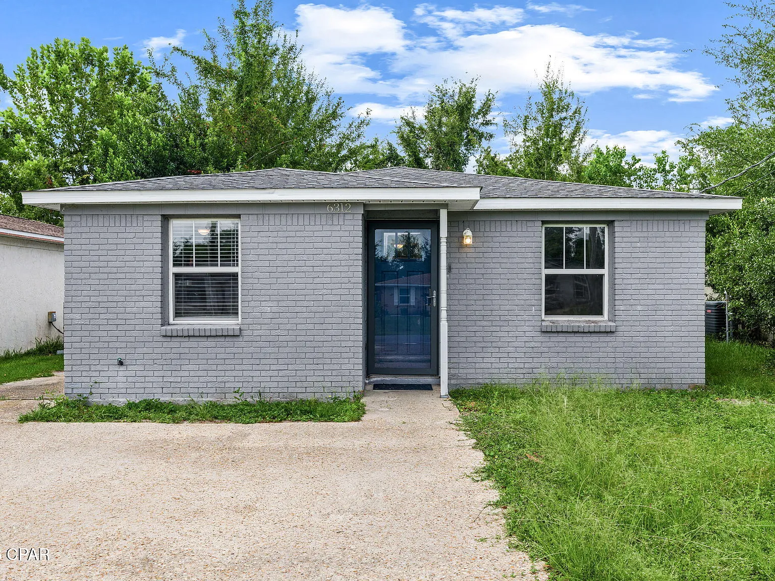 3 bed, 1151 sqft, $1,850 — Photo 2