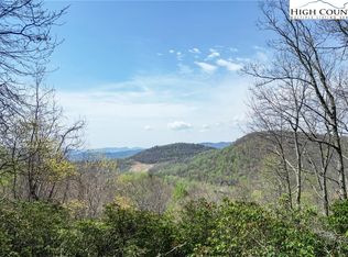 231 Deer Oaks Rd, Deep Gap, NC 28618