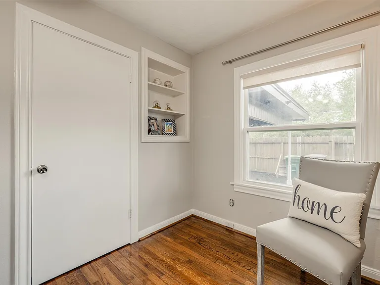 501 W 17th St — Photo 23