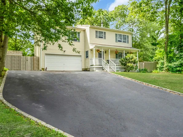 64 Magnolia Drive, Rocky Point, NY 11778